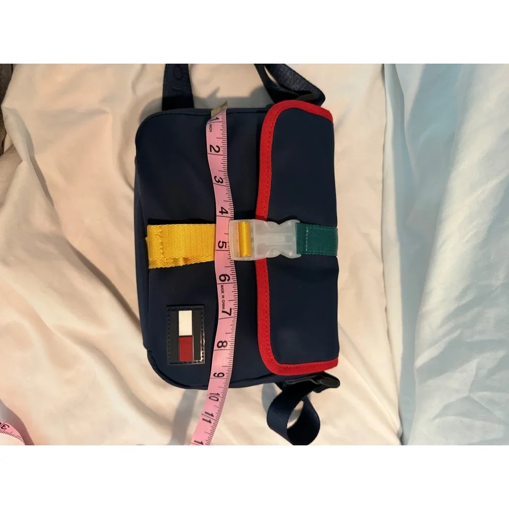 Tommy Hilfiger Navy Blue Nylon Crossbody Messenger Bag Colorblock Buckle Strap